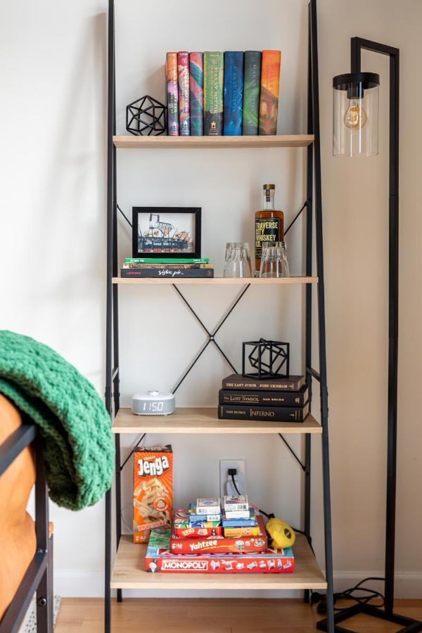 Midtown Modern - Urban Condo Walkable To Bars And Beach Traverse City Exteriér fotografie
