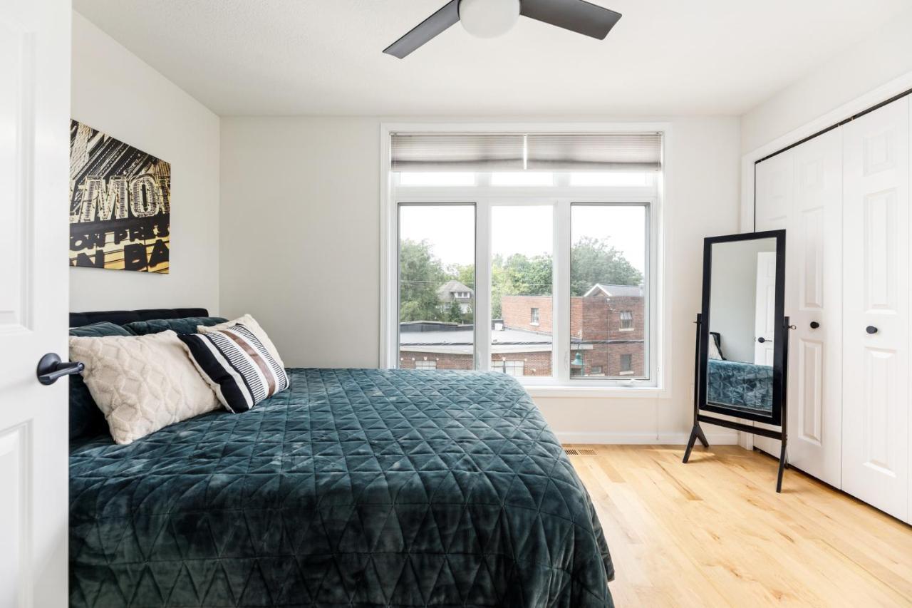 Midtown Modern - Urban Condo Walkable To Bars And Beach Traverse City Exteriér fotografie